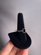 Load image into Gallery viewer, Black Onyx SZ 9 Hammered Sterling Silver Ring