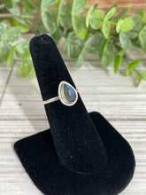 Load image into Gallery viewer, Labradorite Size 6 Sterling Silver Ring