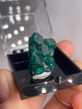 Load image into Gallery viewer, Dioptase Small Gem Box