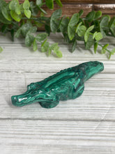 Load image into Gallery viewer, Malachite Crocodile Carving