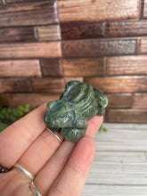 Load image into Gallery viewer, Moss Agate Frog Carving