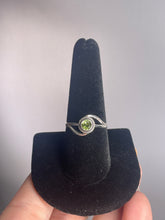 Load image into Gallery viewer, Peridot SZ 9 Sterling Silver Ring