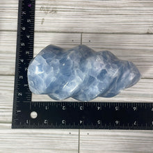 Load image into Gallery viewer, Blue Calcite Flame