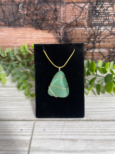 Green Aventurine Wire-Wrapped Pendant