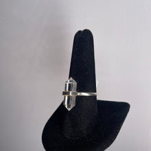 Load image into Gallery viewer, Clear Quartz Size 9 Sterling Silver Ring