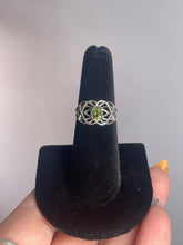 Load image into Gallery viewer, Peridot SZ 6 Sterling Silver Ring