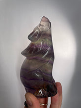 Load image into Gallery viewer, Fluorite Wolf Carving