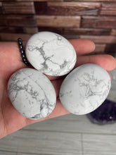 Load image into Gallery viewer, Howlite Palm Stone Small