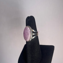 Load image into Gallery viewer, Kunzite Size 5 Sterling Silver Ring