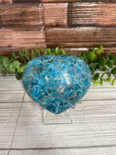 Load image into Gallery viewer, Blue Apatite Heart