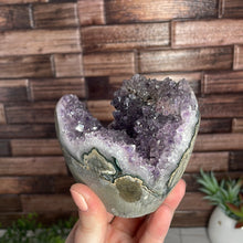 Load image into Gallery viewer, Amethyst Geode