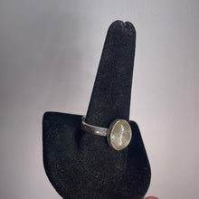 Load image into Gallery viewer, Labradorite Size 11 Sterling Silver Ring