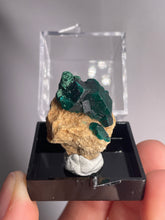 Load image into Gallery viewer, Dioptase With Malachite Small In Gem Box