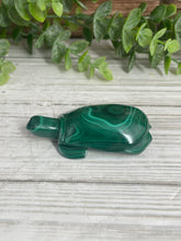 Load image into Gallery viewer, Malachite Turtle Carving