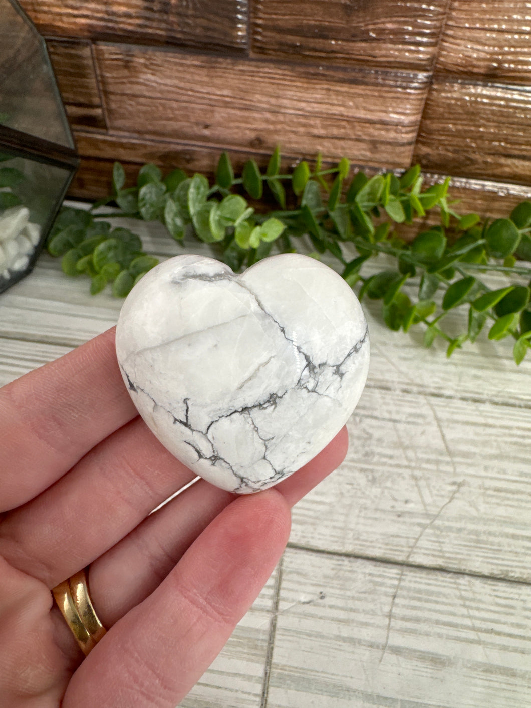 Howlite Heart