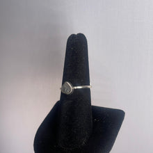 Load image into Gallery viewer, Labradorite Size 7 Sterling Silver Ring