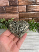 Load image into Gallery viewer, Pyrite Heart