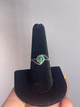 Load image into Gallery viewer, Malachite SZ 8 Sterling Silver Ring