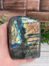 Load image into Gallery viewer, Labradorite Freeform