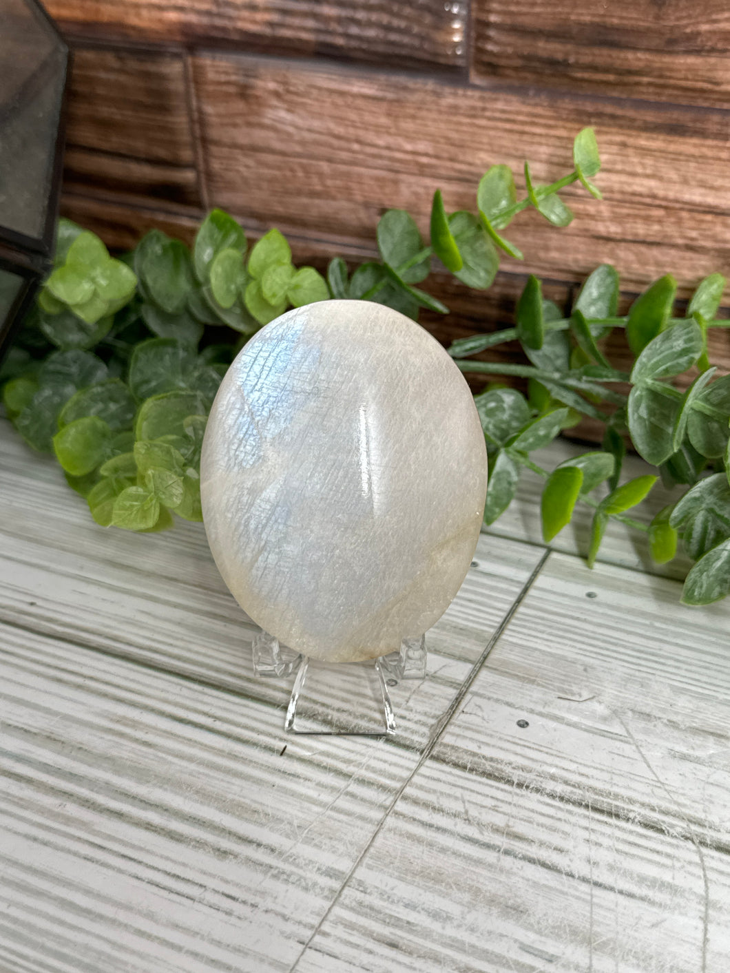 Flashy Moonstone Palm Stone