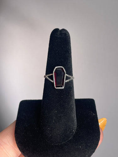 Garnet SZ 6 Sterling Silver Ring