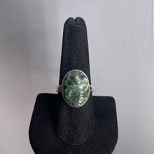 Load image into Gallery viewer, Seraphinite Size 9 Sterling Silver Ring