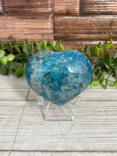 Load image into Gallery viewer, Blue Apatite Heart