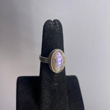 Load image into Gallery viewer, Labradorite Size 5 Sterling Silver Ring