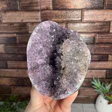 Load image into Gallery viewer, Amethyst Geode