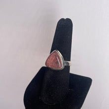 Load image into Gallery viewer, Strawberry Quartz Size 8 Sterling Silver Ring