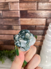 Load image into Gallery viewer, Moss Agate Rose Carving