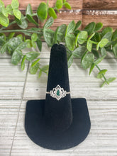 Load image into Gallery viewer, Emerald SZ 8 Sterling Silver