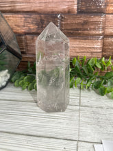 Load image into Gallery viewer, Clear Quartz Tower