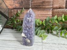 Load image into Gallery viewer, Grape Chalcedony Tower