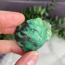 Load image into Gallery viewer, Variscite Raw Piece
