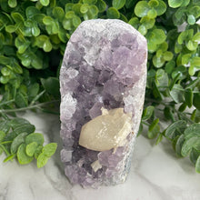 Load image into Gallery viewer, Amethyst Geode With Calcite